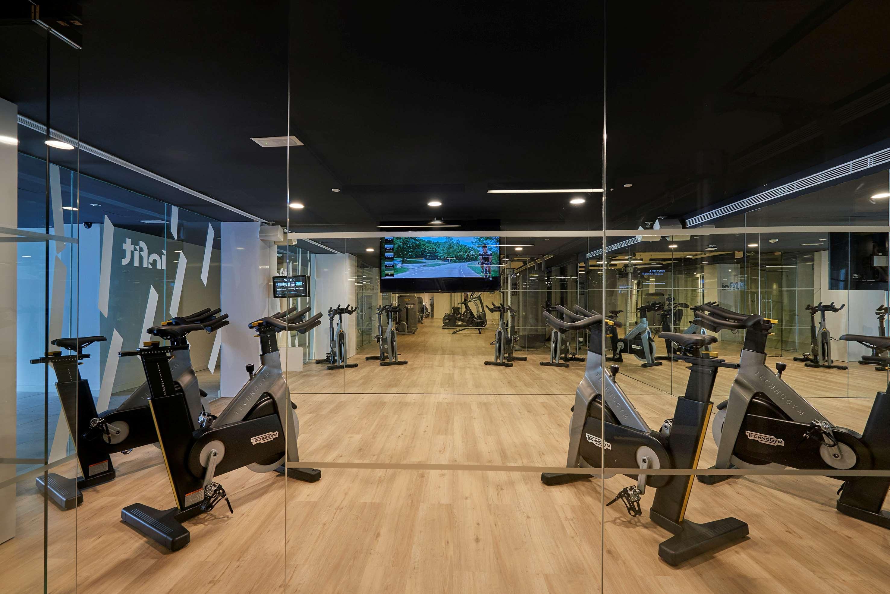 Innside By Melia Palma Bosque Esterno foto The gym at the hotel