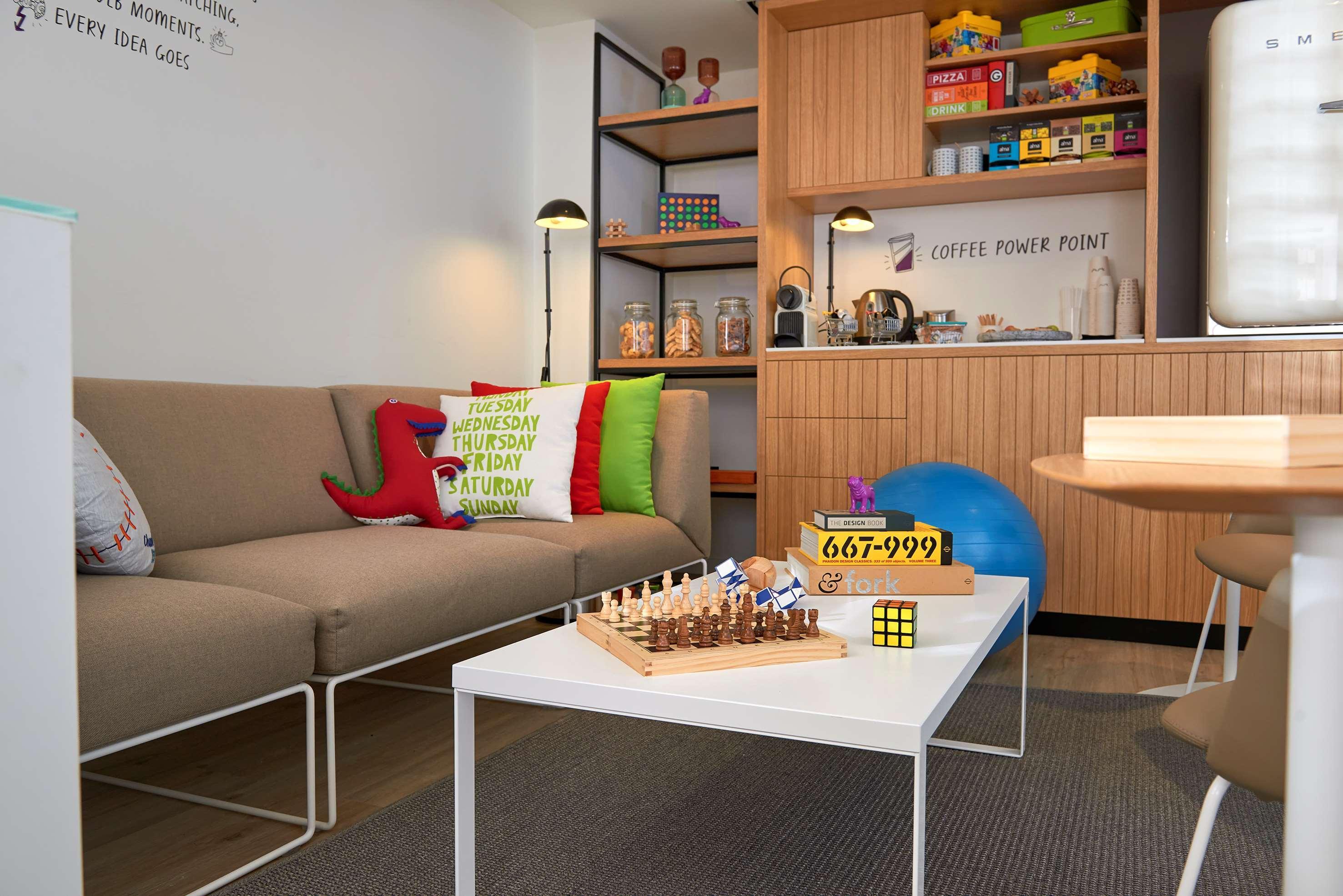 Innside By Melia Palma Bosque Esterno foto The coffee table at the entrance of the room
