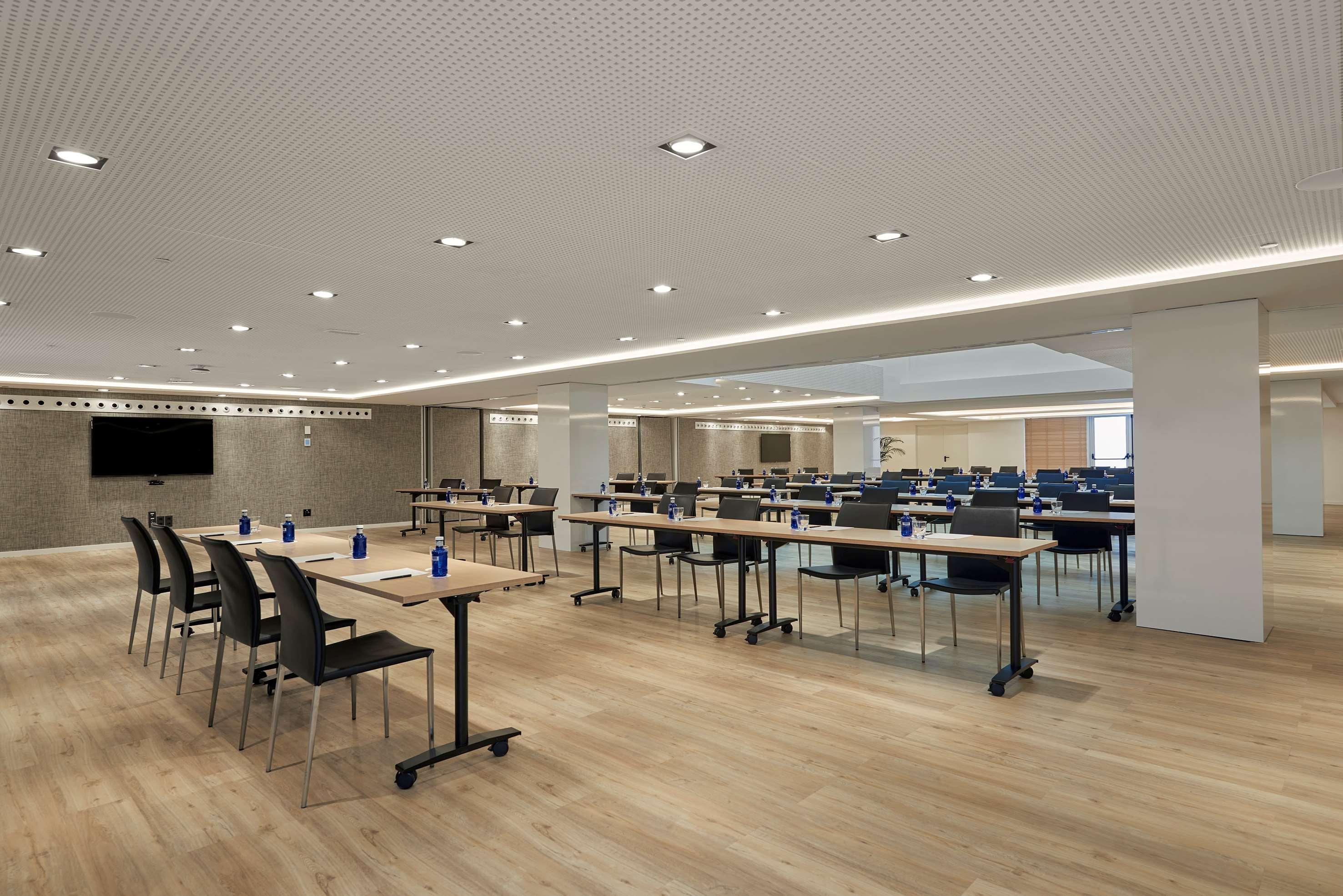 Innside By Melia Palma Bosque Esterno foto Meeting room